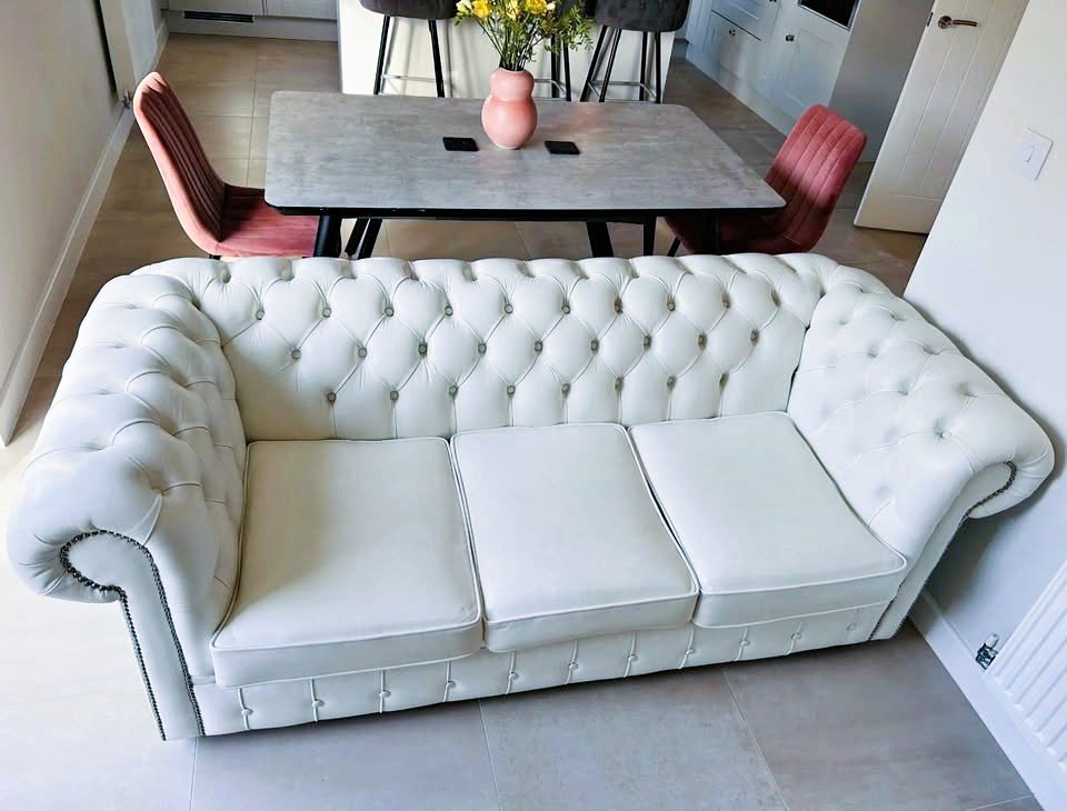 London Sofa – Classic 3-Seater Chesterfield in Luxe Leather