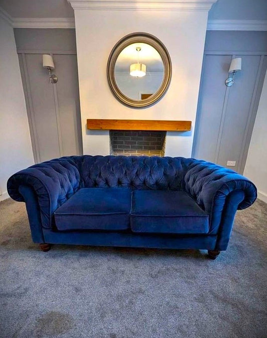 London Sofa 2-Seater Chesterfield – Classic Style & Comfort